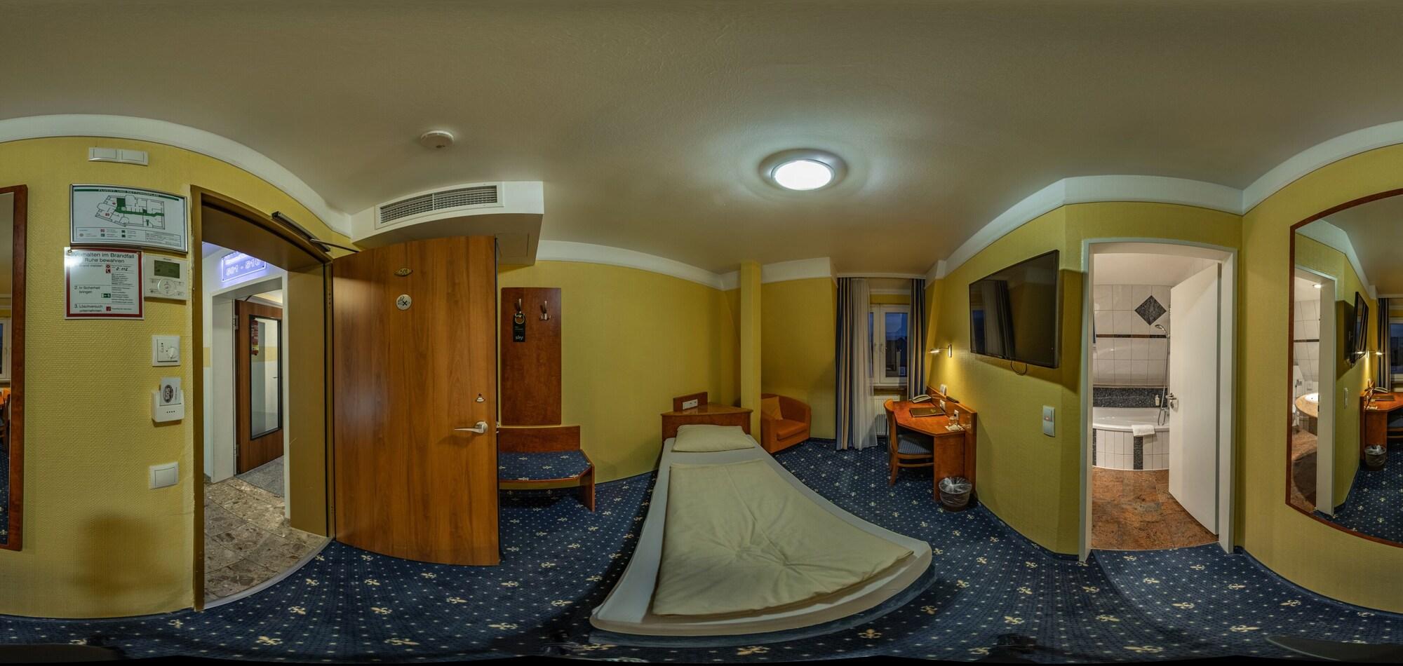 Astro - Nichtraucherhotel 4*
